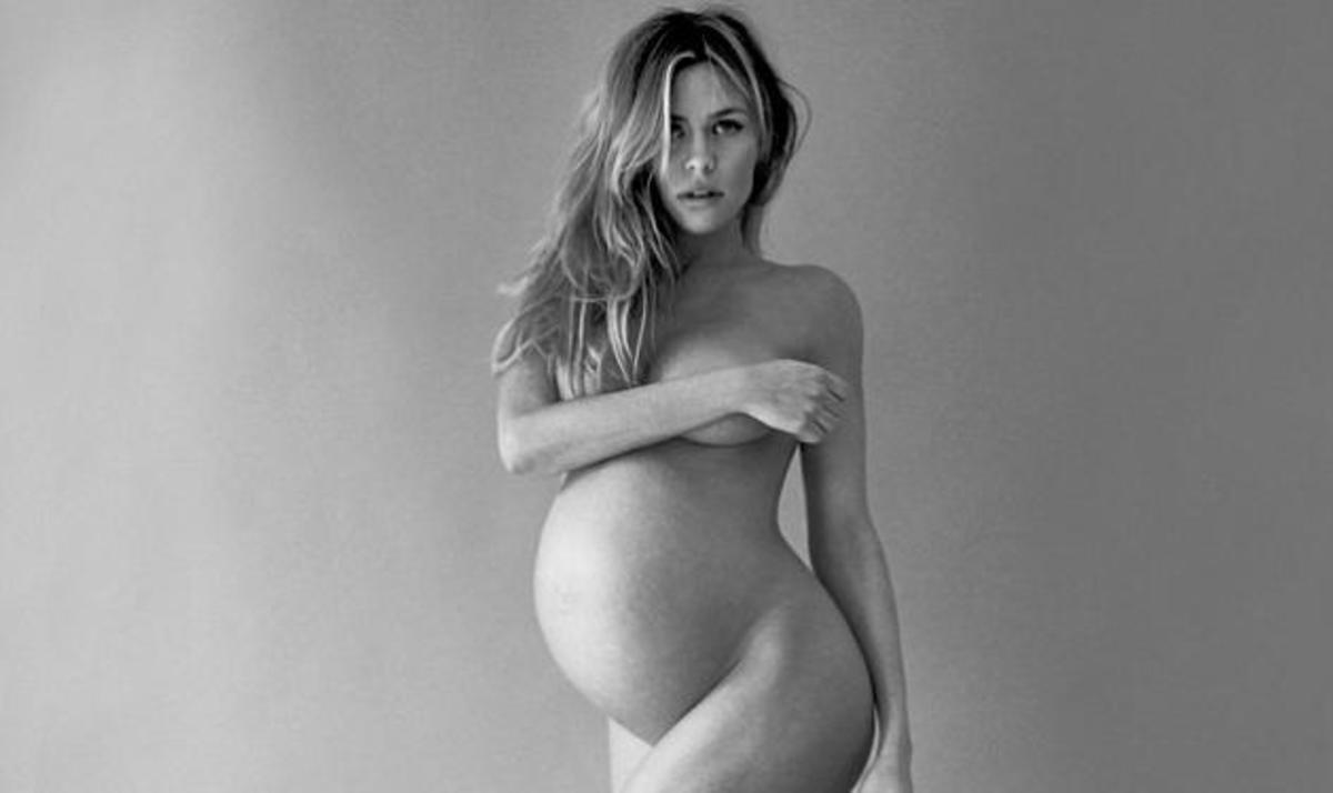 Το top model και σύζυγος διάσημου ποδοσφαιριστή πόζαρε γυμνό λίγο πριν γεννήσει!