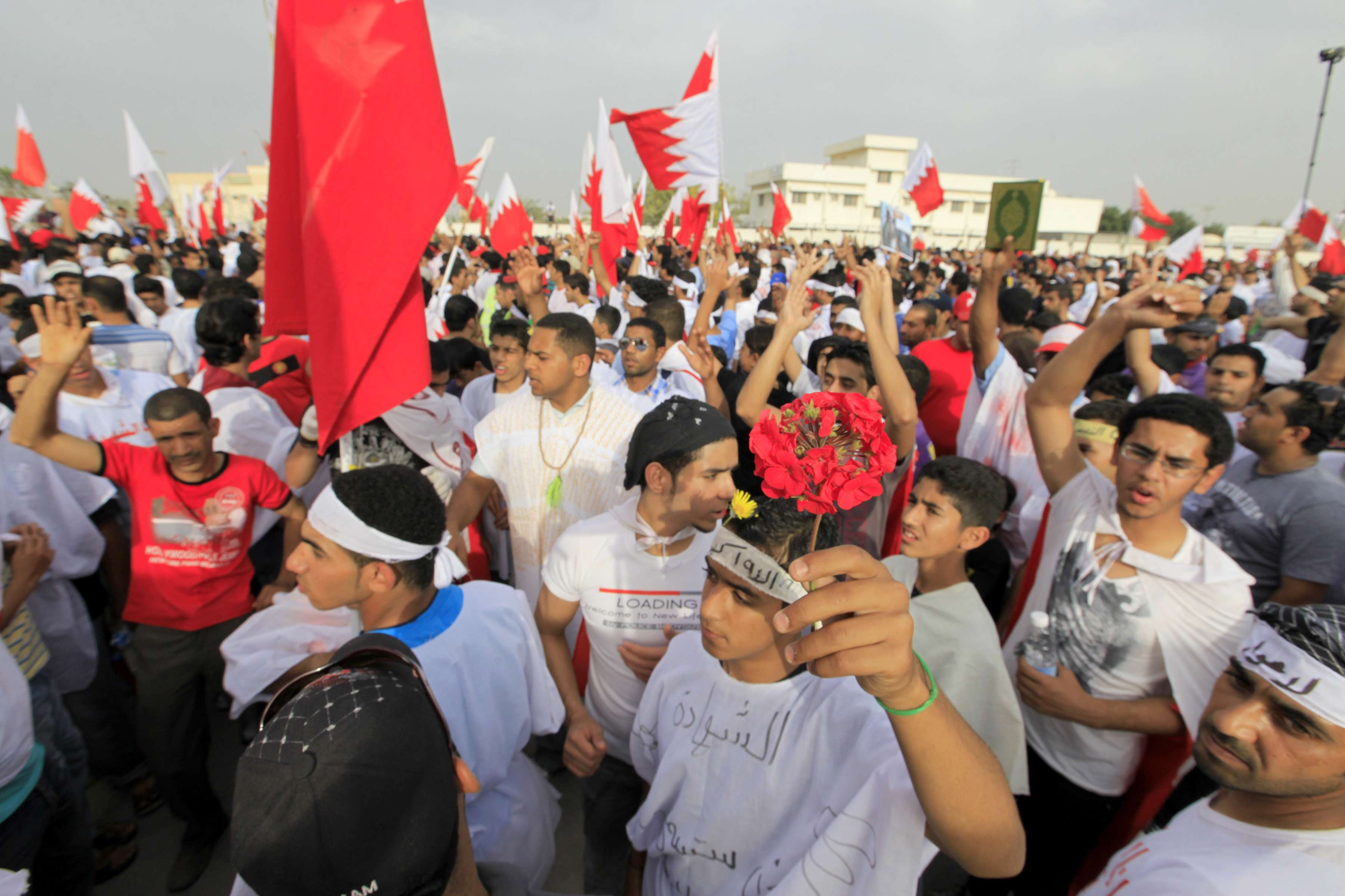 Χιλιάδες διαδήλωσαν στο Μπαχρέιν