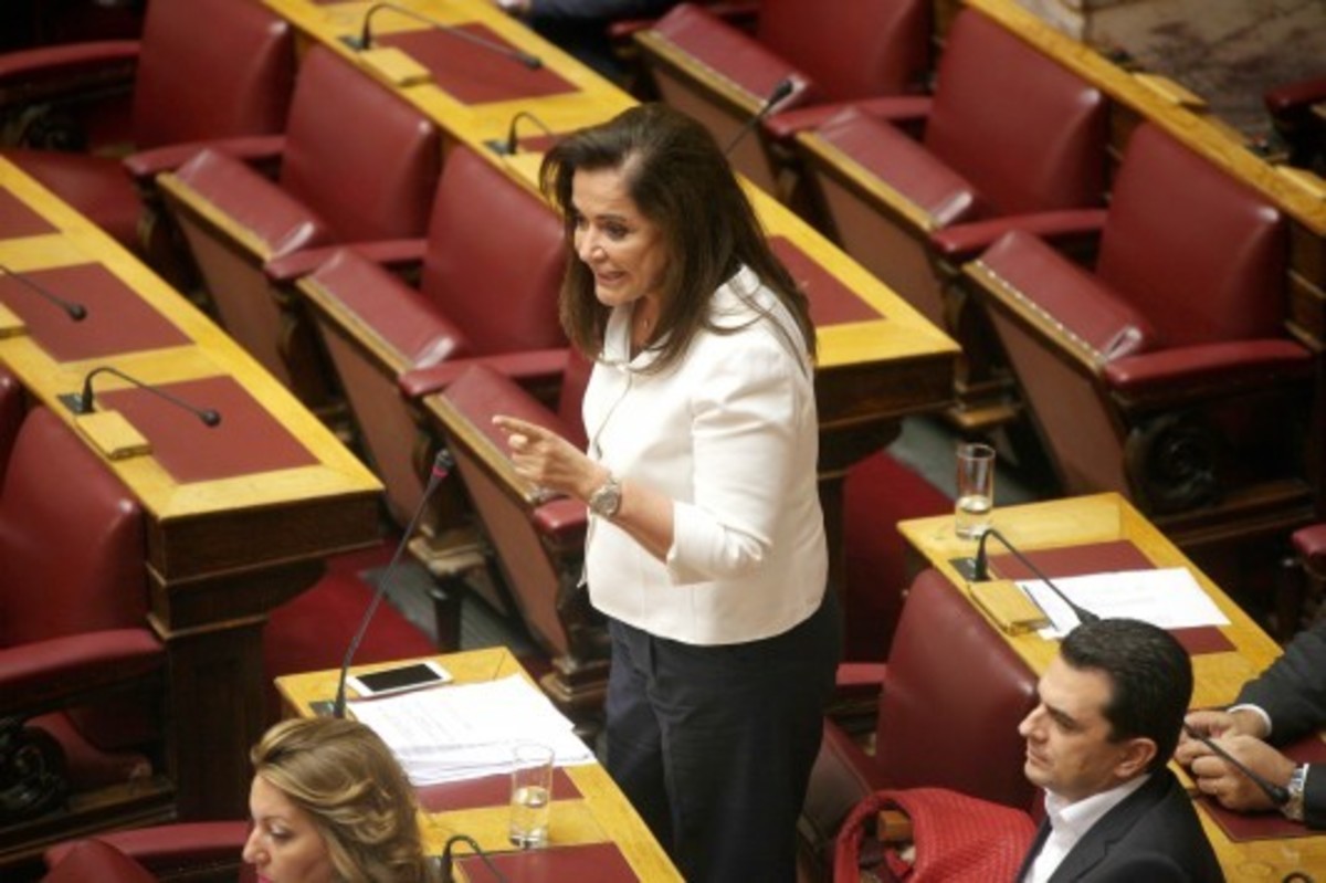 Βουλή – Μπακογιάννη: Στόχος της ΝΔ η επαναδιαπραγμάτευση