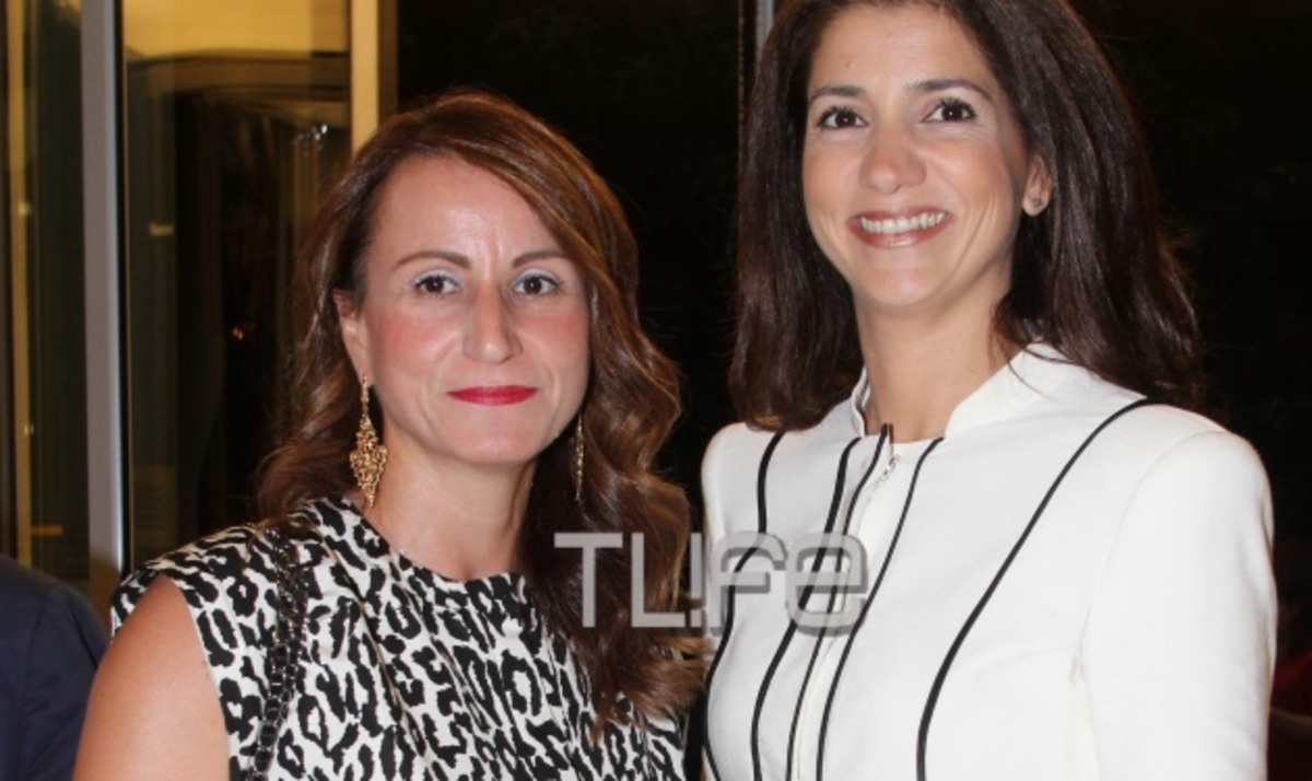 Η κόρη της Ντόρας Μπακογιάννη έκλεψε τις εντυπώσεις σε βραδινή έξοδο! ΦΩΤΟ