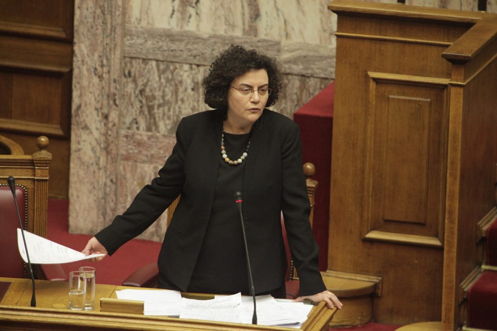 Νέο χτύπημα από Βαλαβάνη: “Θα ήθελα μία μαγείρισσα για υπουργό”