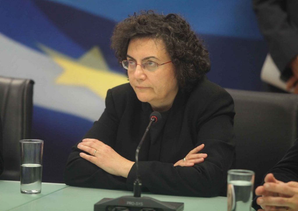 Η Βαλαβάνη ζήτησε τις παραιτήσεις των επικεφαλής του ΤΑΙΠΕΔ