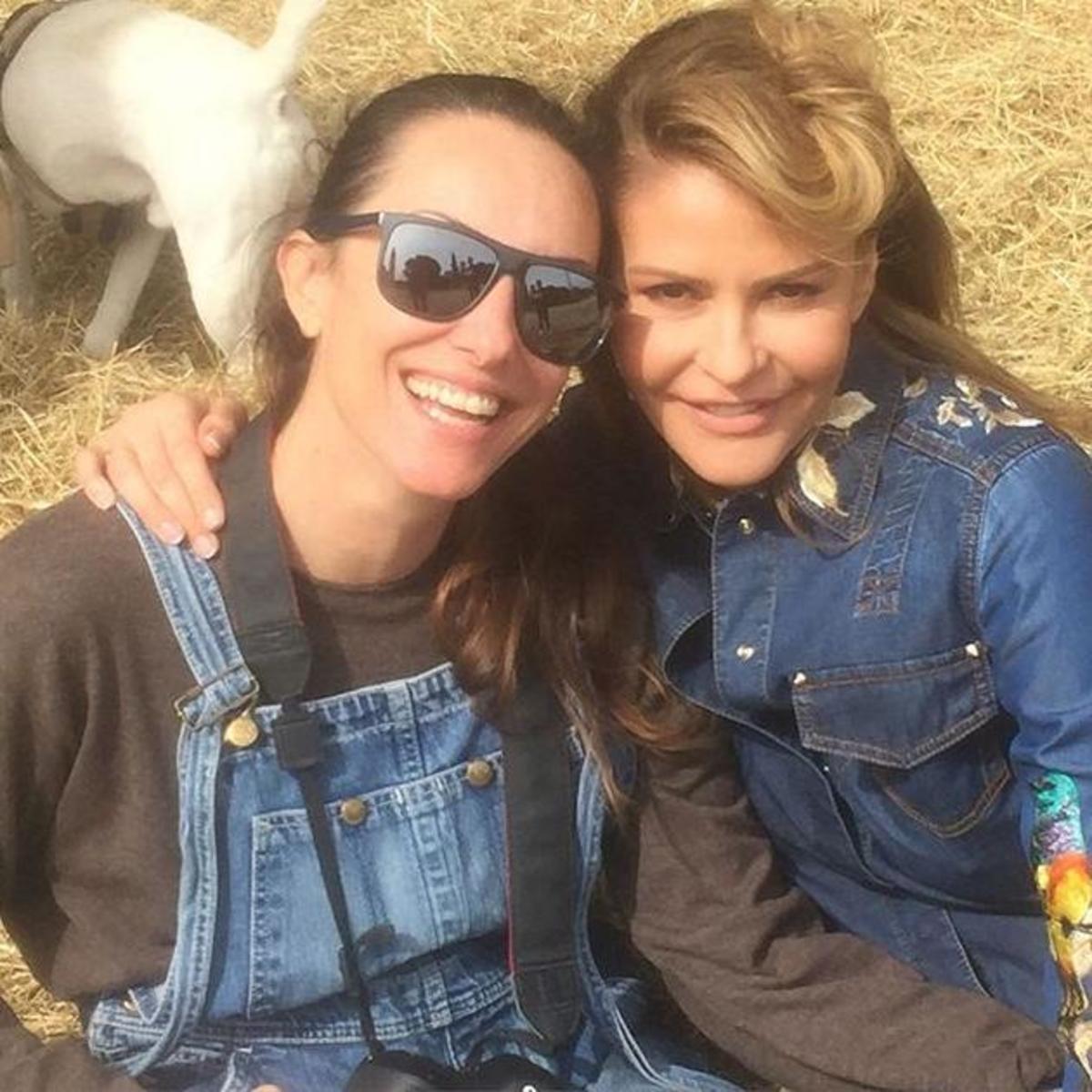 Τζένη Μπαλατσινού: Backstage από την φωτογράφισή της για γνωστό περιοδικό!