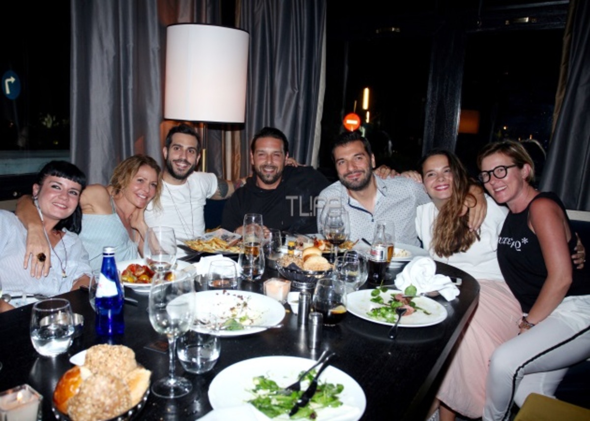 Τζένη Μπαλατσινού: Με ποιους συνεργάτες βγήκε για φαγητό;