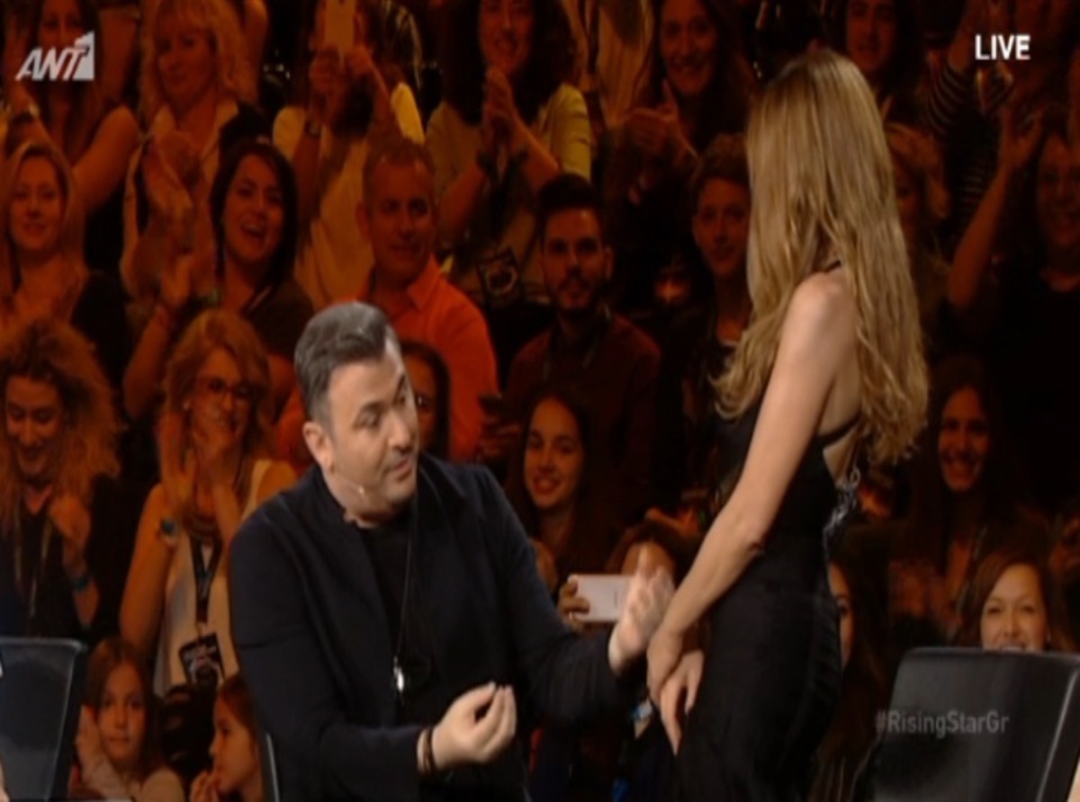 Με βαθύ ντεκολτέ η Δέσποινα Βανδή στο Rising Star! Το σχόλιο του Γιώργου Λιάγκα