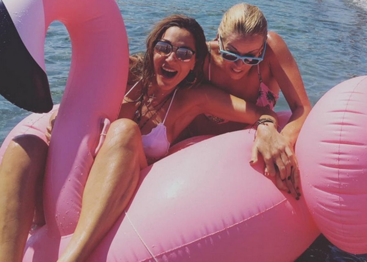 Δέσποινα Βανδή: Παιχνίδια στη θάλασσα και ξέγνοιαστες στιγμές στη Λήμνο!