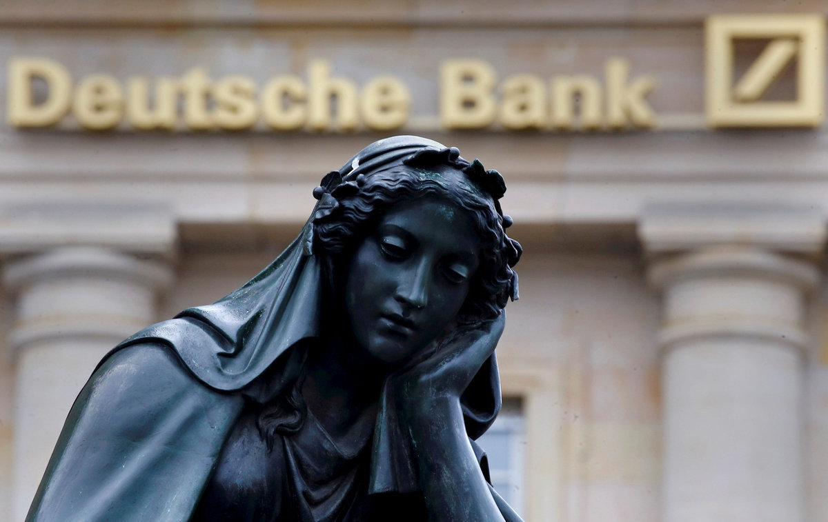 Μέρκελ: Ελπίζω να λυθεί το θέμα της Deutsche Bank