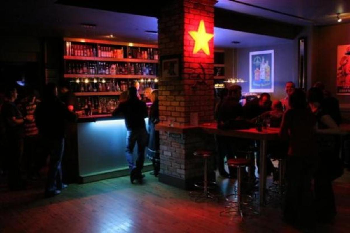 Λέσβος: Στο μπαρ σέρβιραν και σεξ…