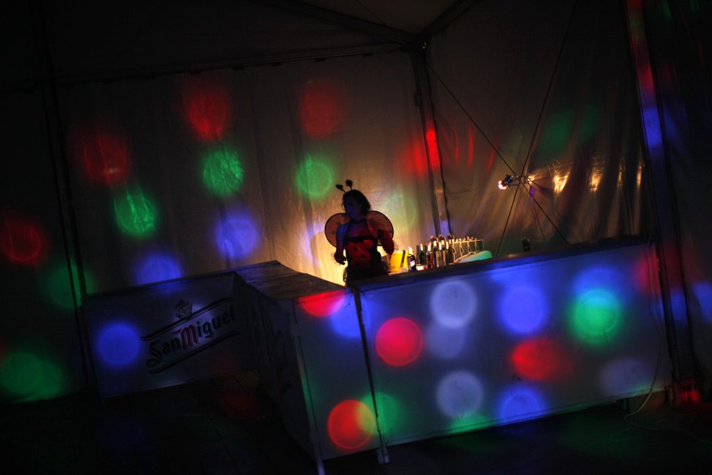 Ποδοπατήθηκαν σε μπαρ – 10 νεκροί