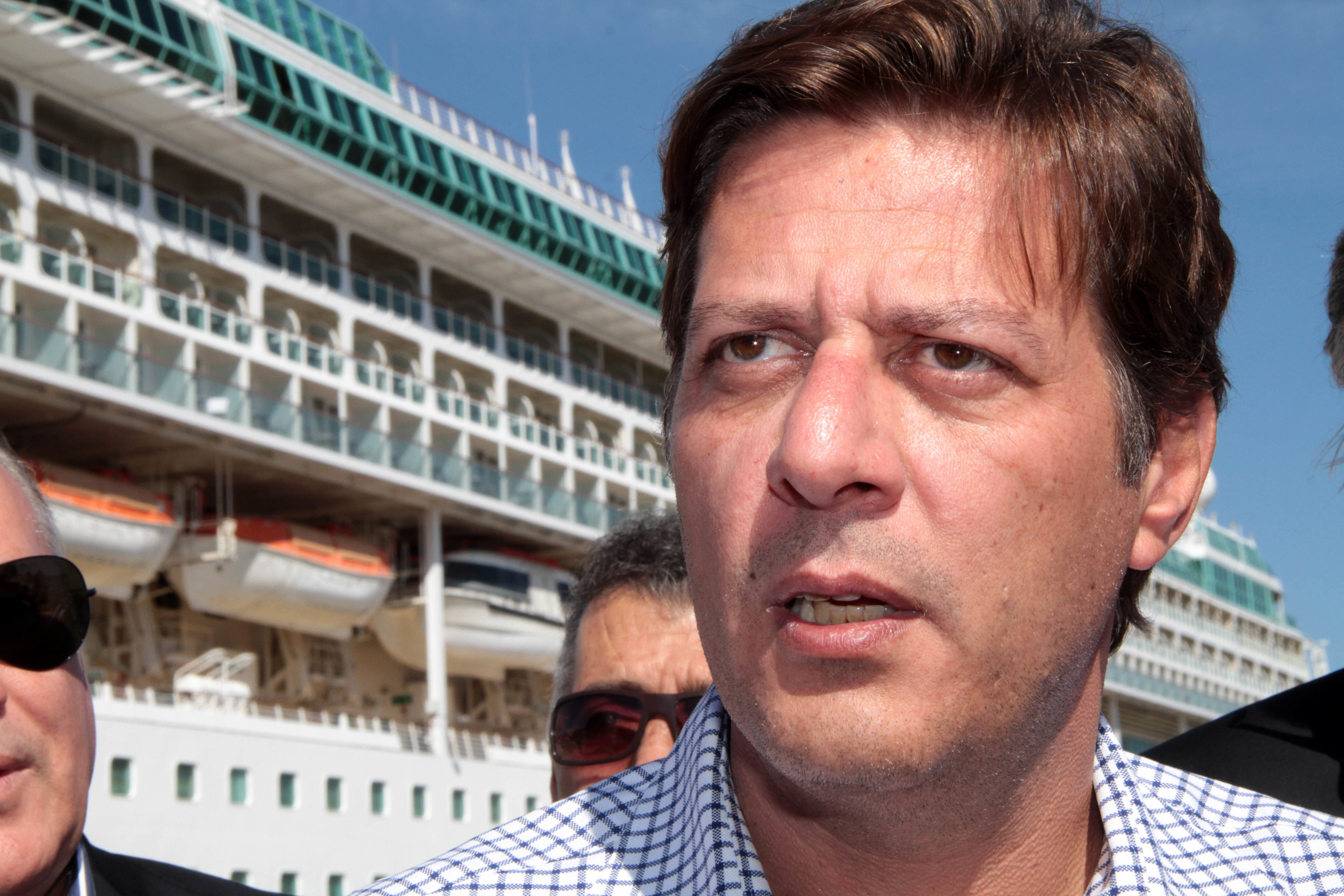 Αίτημα για άρση ασυλίας του Μ. Βαρβιτσιώτη για κακουργηματική απιστία