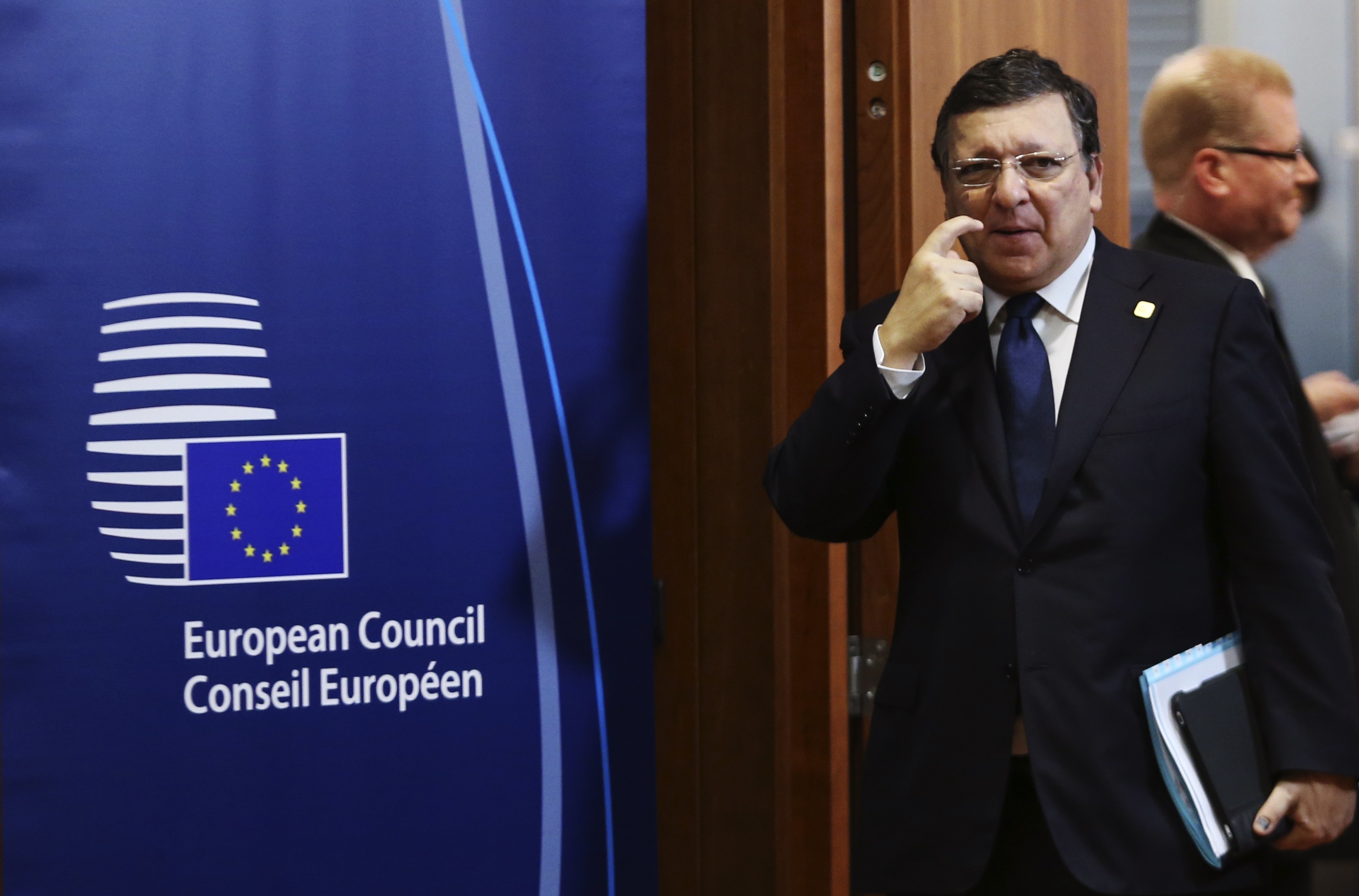 Προειδοποιήσεις Μπαρόζο σε Πούτιν για την Ουκρανία!