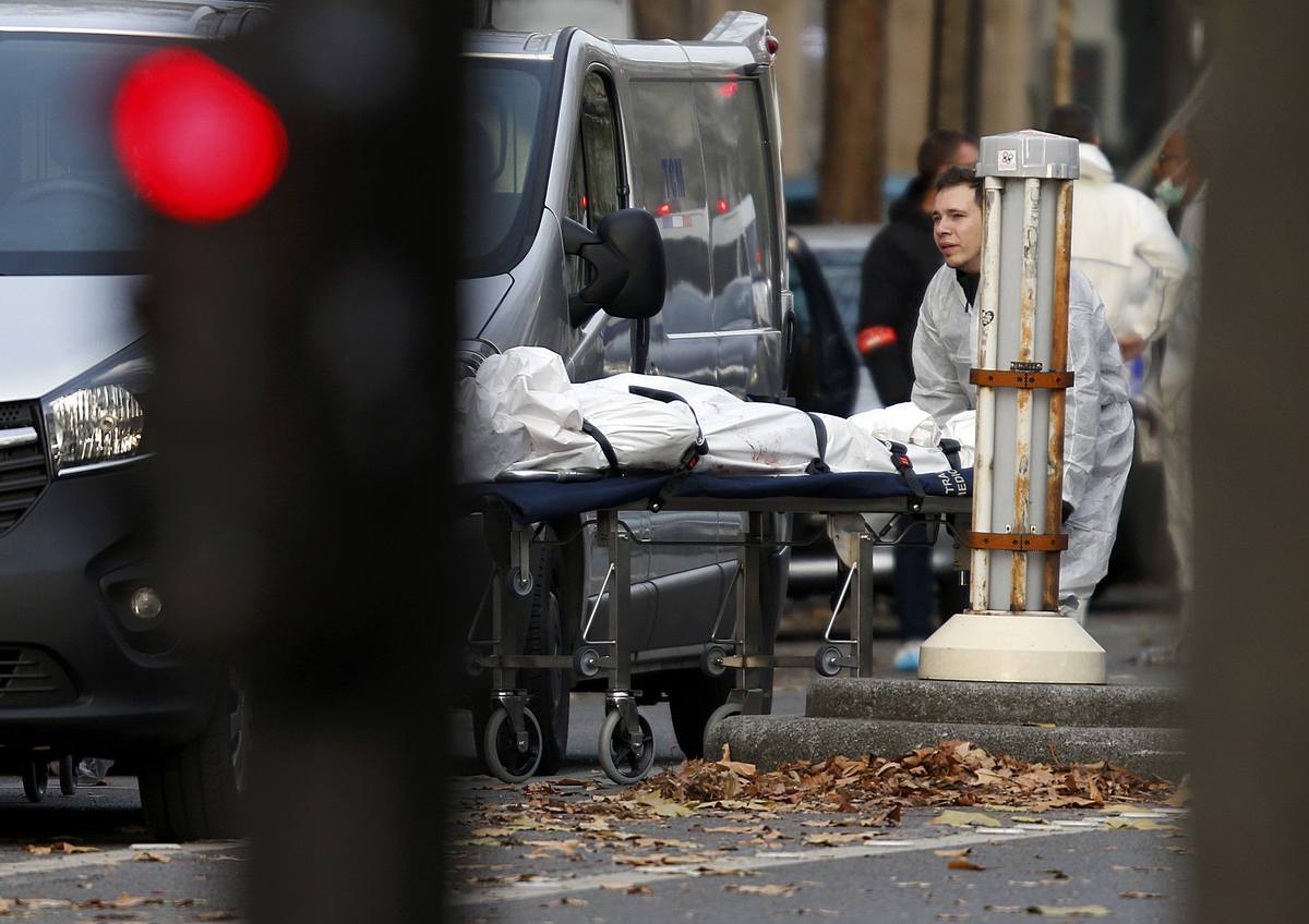 Έλληνας καθηγητής στο Παρίσι: Σκοτώθηκαν τρεις φοιτητές μου – Πρέπει να τιμωρηθούν οι δολοφόνοι – ΒΙΝΤΕΟ