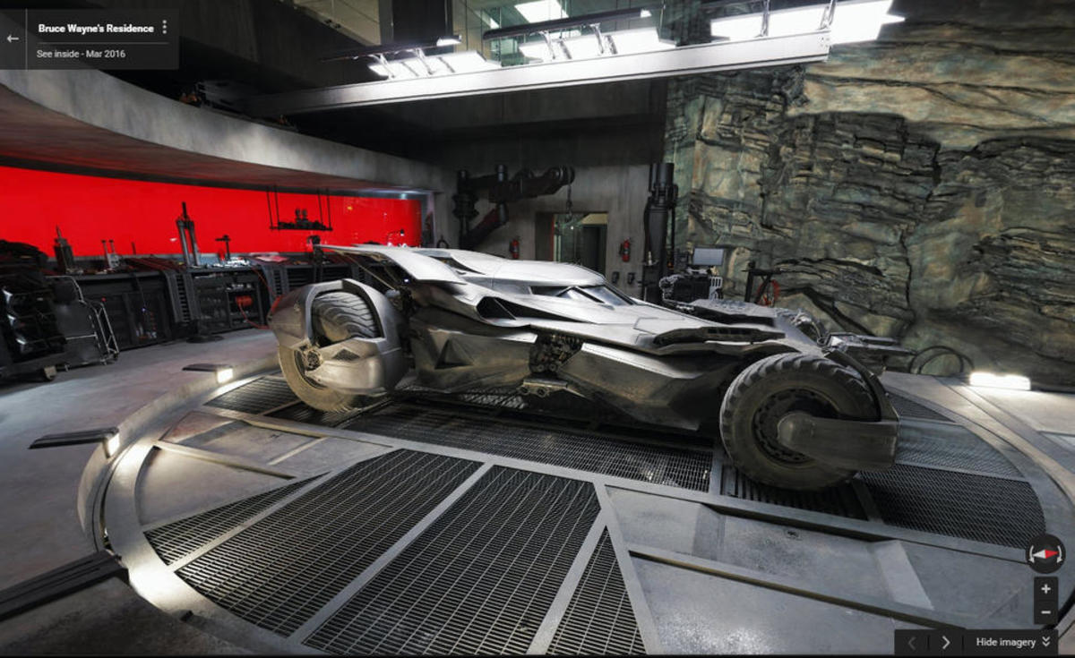Η Google μας πάει βόλτα στο σπίτι του Batman!