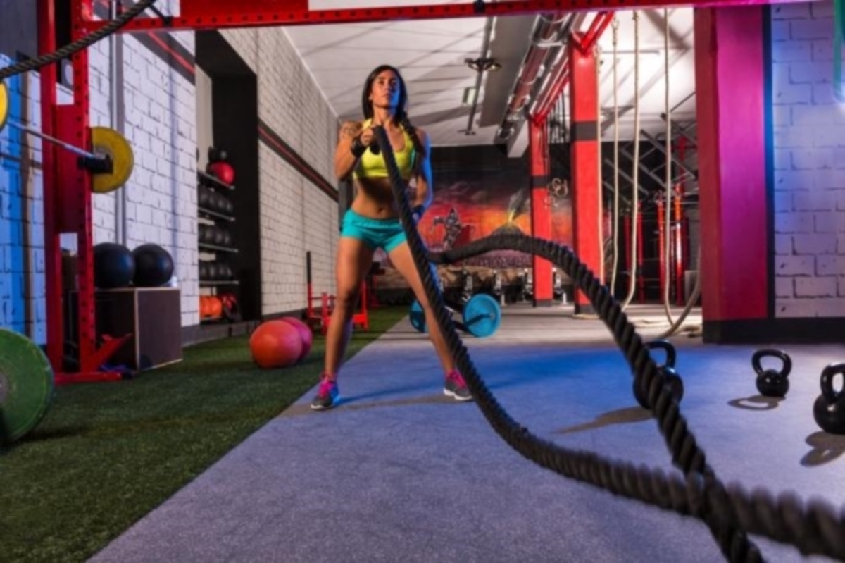 Battle Ropes: Η νέα “τρέλα” στην γυμναστική έχει σχοινιά και σαρώνει τις ΗΠΑ (ΒΙΝΤΕΟ)