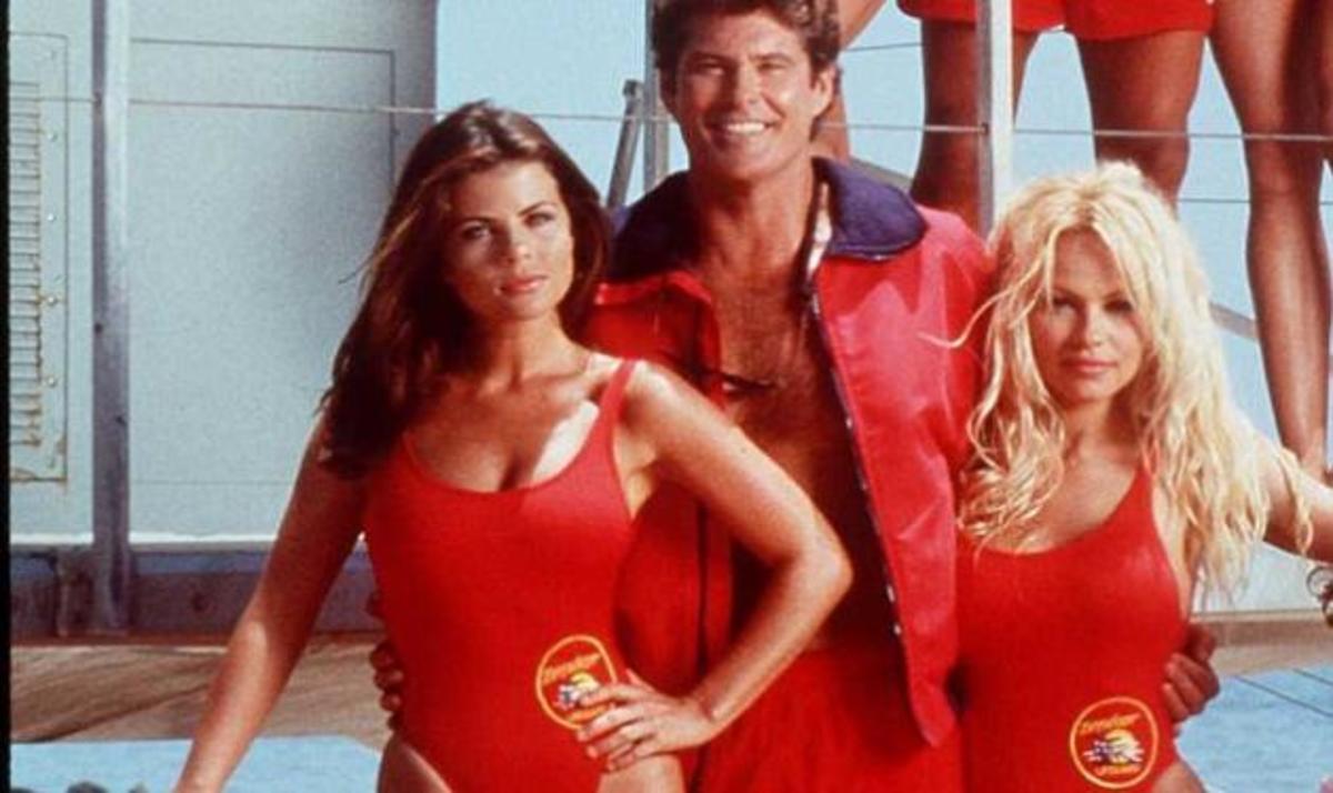 Δείτε την σοκαριστική αλλαγή της μελαχρινής καλλονής του Baywatch!