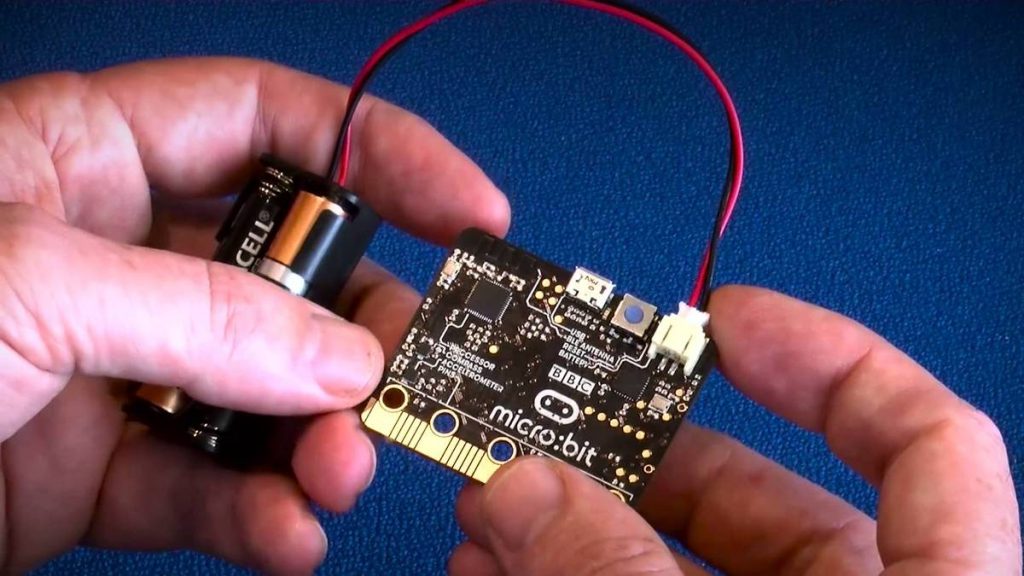 BBC Micro Bit: Δωρεάν μικροϋπολογιστής για τους μαθητές στην Αγγλία!