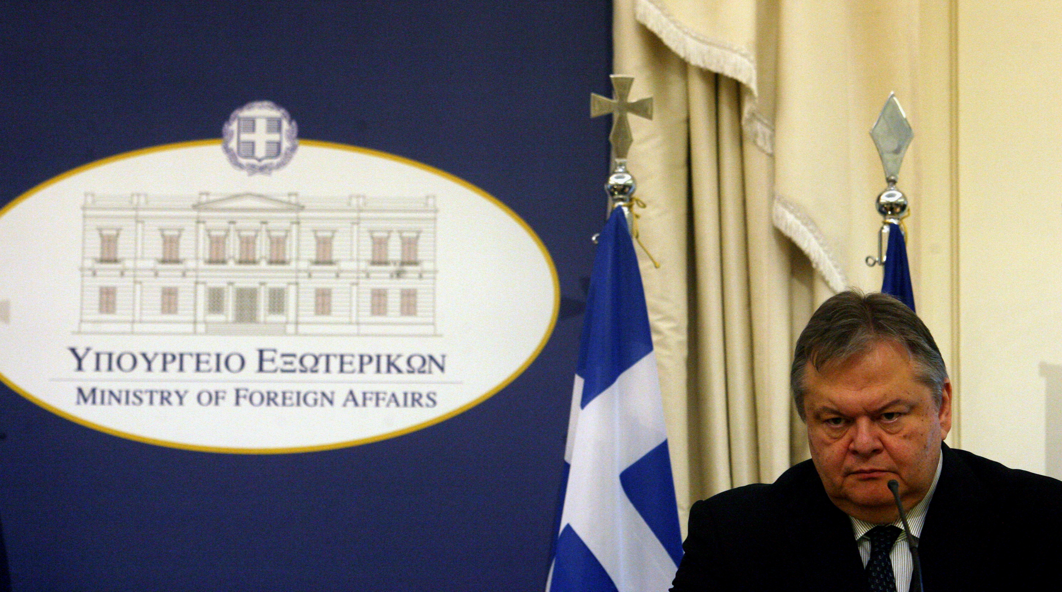 Όχι ιδιαίτερα κολακευτικά σχόλια από τα Σκόπια για την επίσκεψη Βενιζέλου