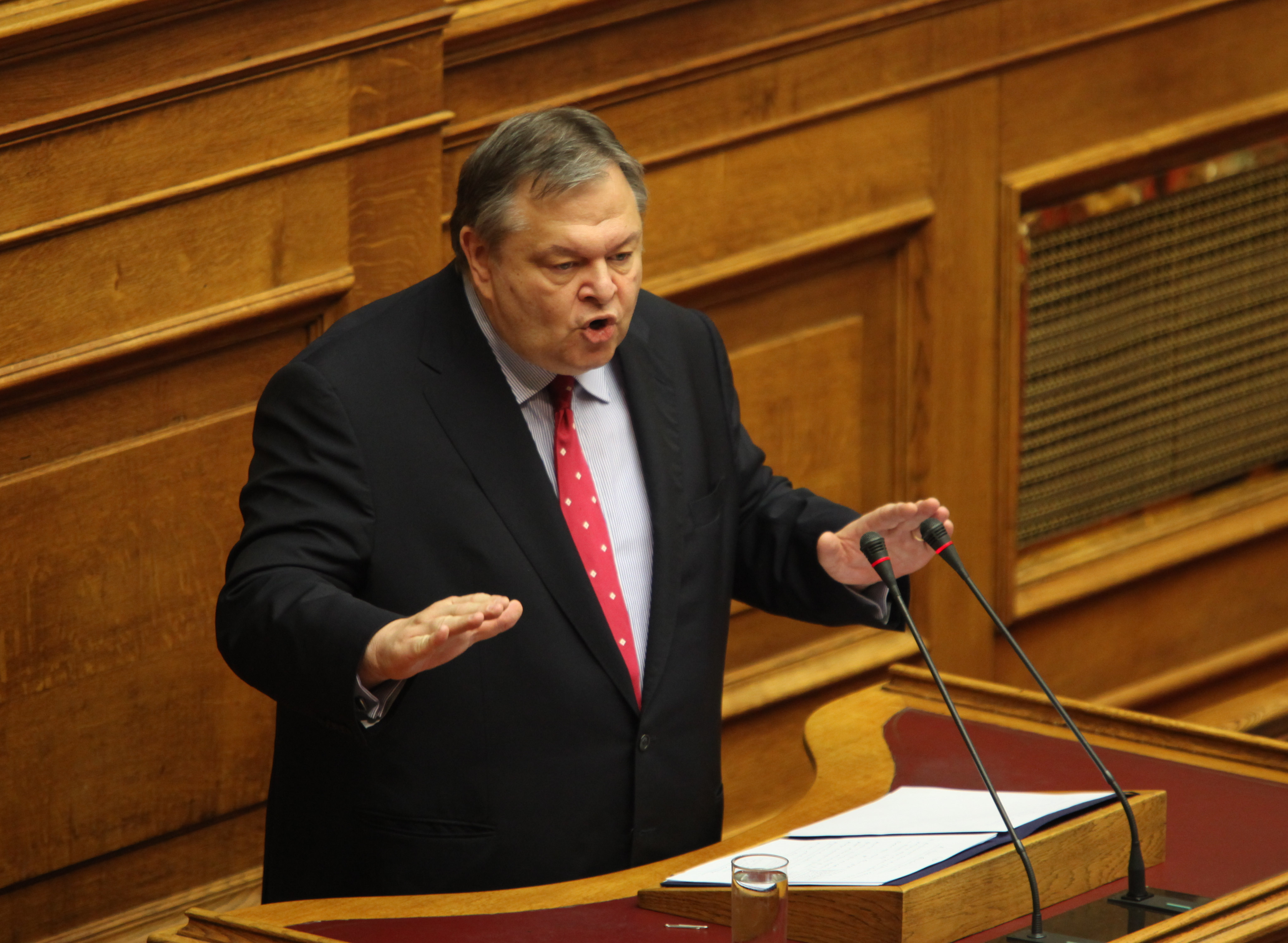 Την Παρασκευή στην Κύπρος ο Ευάγγελος Βενιζέλος