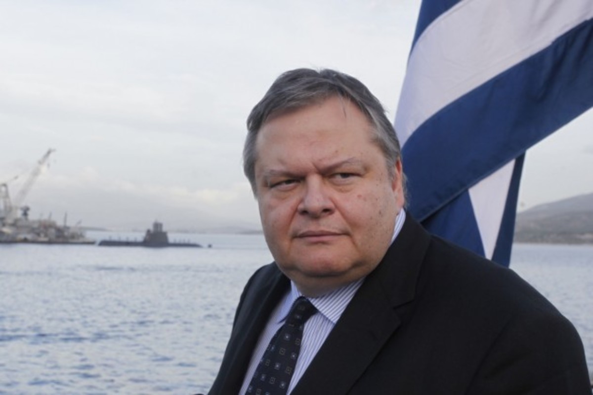 Ικανοποιημένος ο Βενιζέλος από την εξέλιξη με τα υποβρύχια