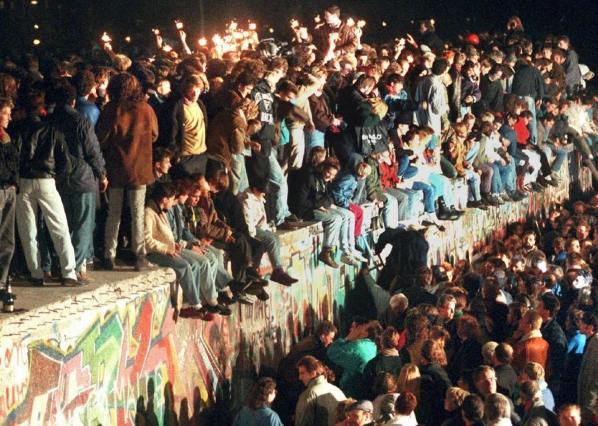 Τείχος του Βερολίνου: Η μέρα που έπεσε ο Τείχος της Ντροπής