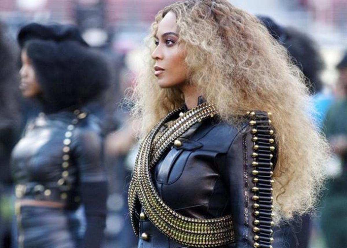 Beyonce: Πώς έσωσε τον εαυτό της από μία επική τούμπα στο Superbowl