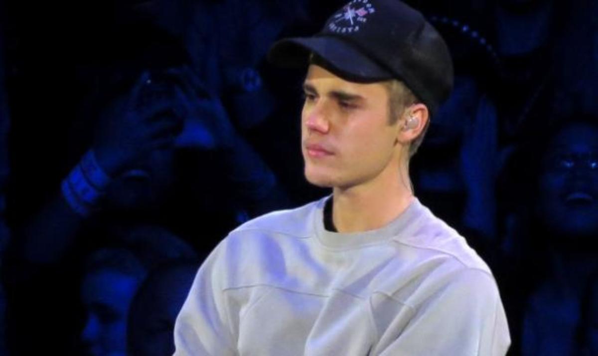 “Λύγισε” ο Justin Bieber – Σκοτώθηκε φίλος του στο μακελειό στο Παρίσι