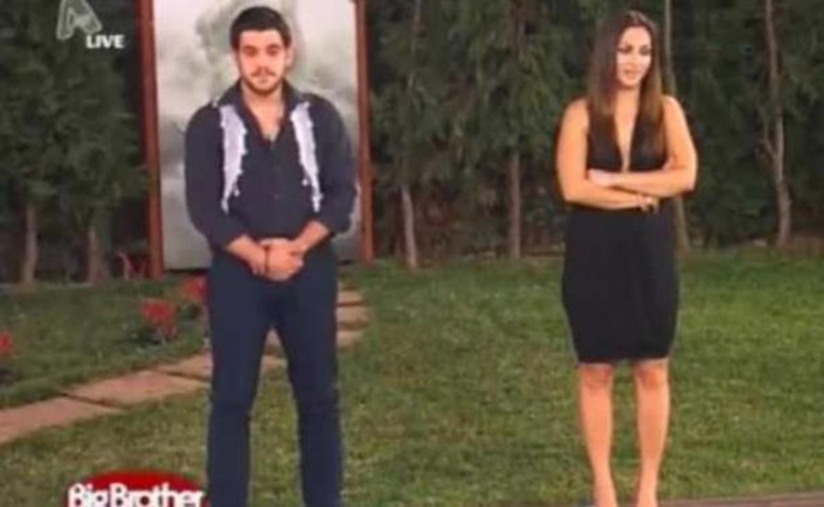 Πανηγυρική αποχώρηση της Στέλλας απο το Big Brother