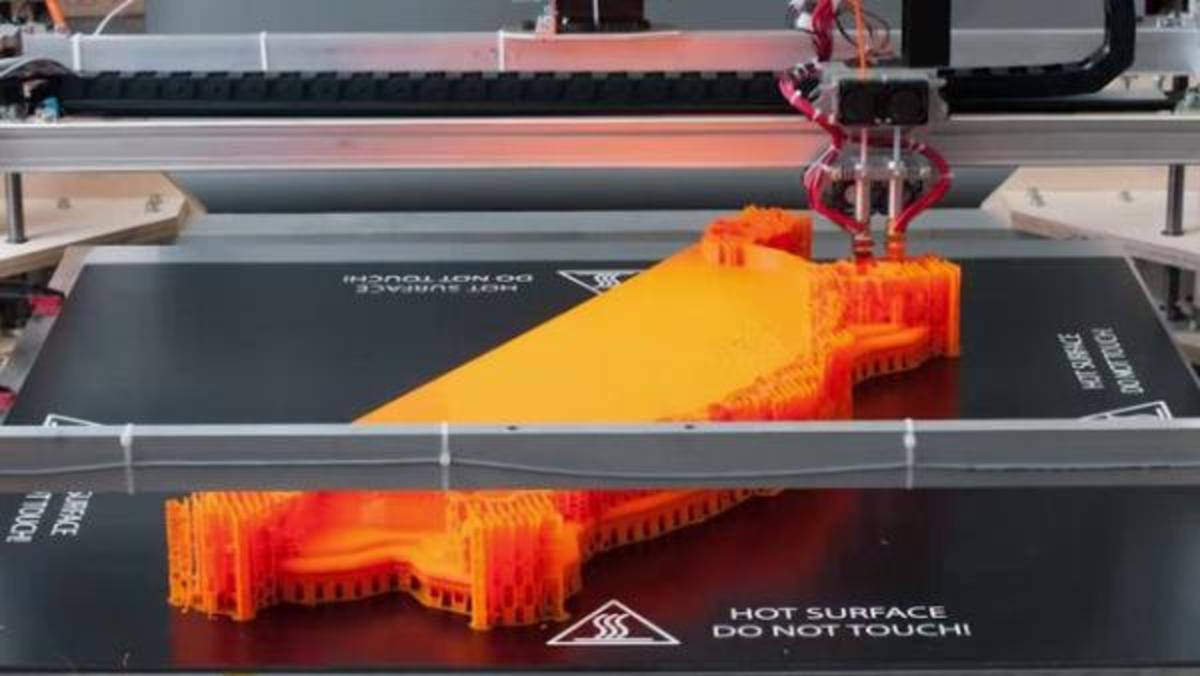 Ο 3D εκτυπωτής που τυπώνει… έπιπλα!