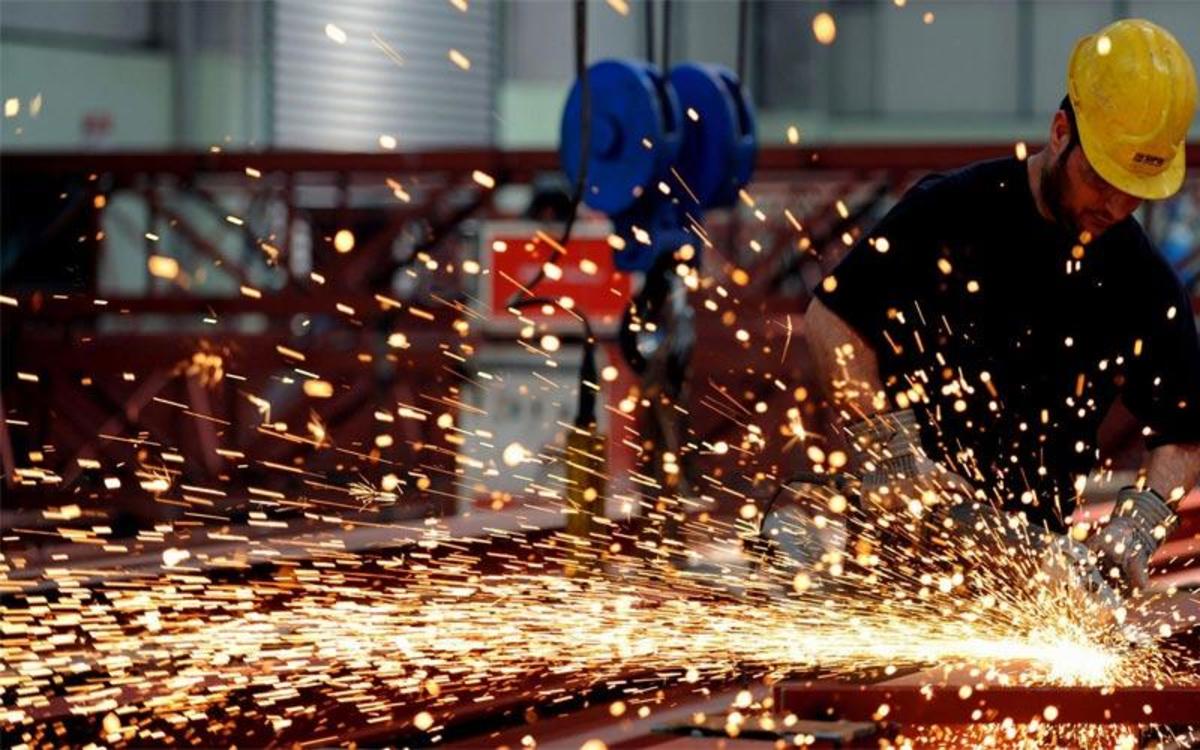 Μεγάλη πτώση 4,6% σημείωσε η βιομηχανική παραγωγή τον Μάιο