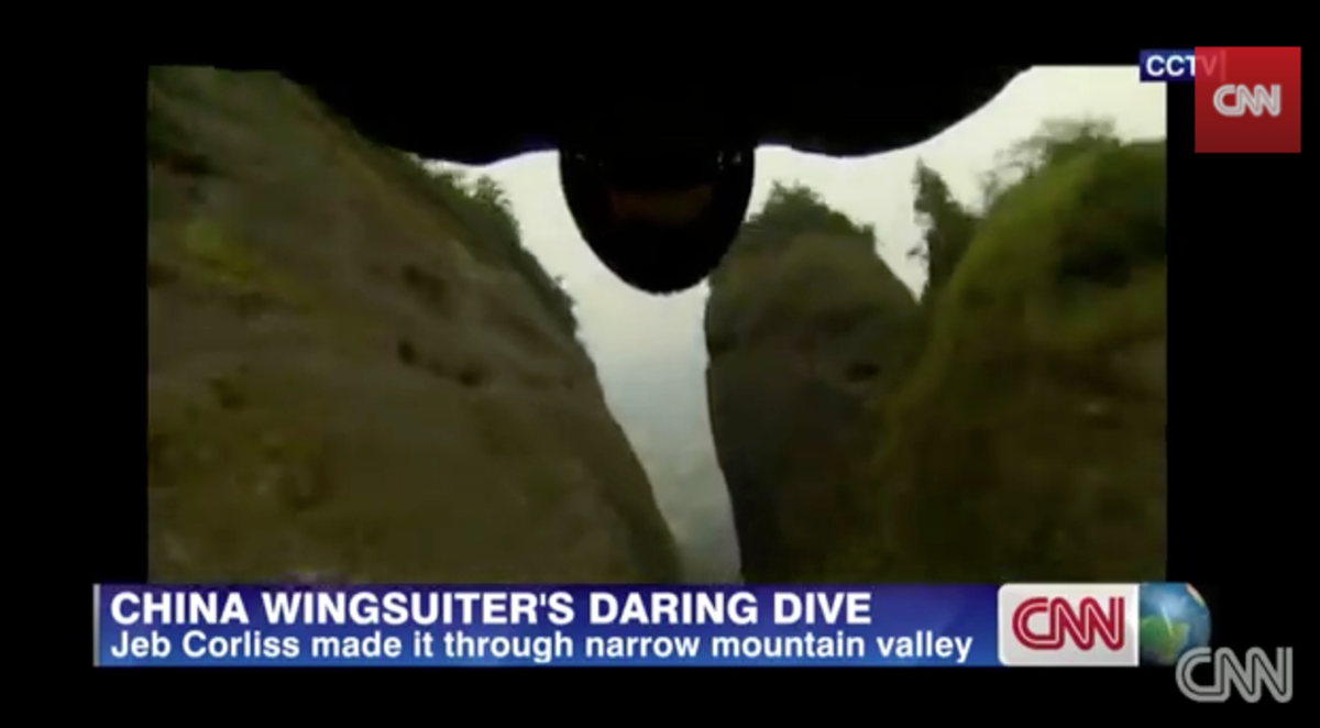 “Άνθρωπος πουλί” το ρισκάρει – Δείτε από που πέρασε – ΒΙΝΤΕΟ