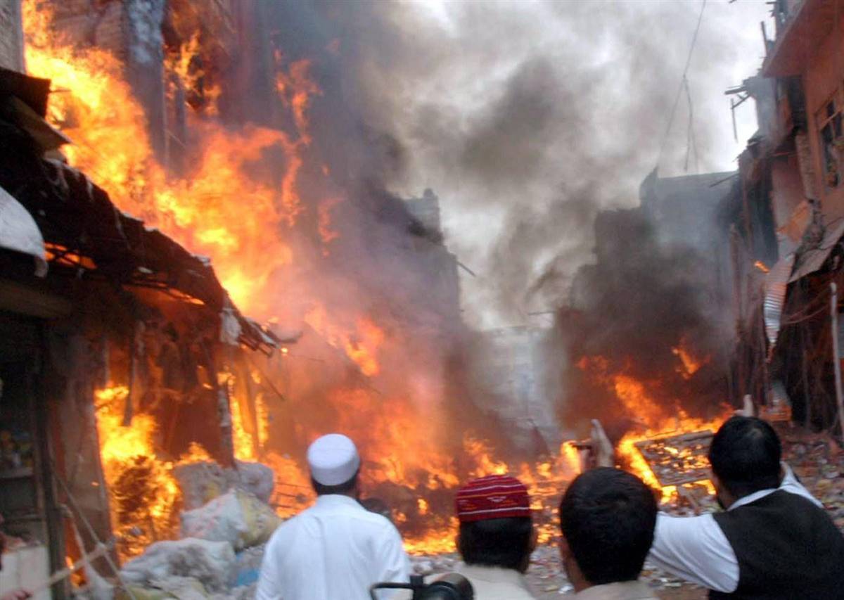 Πολύνεκρη έκρηξη βόμβας στο Πακιστάν