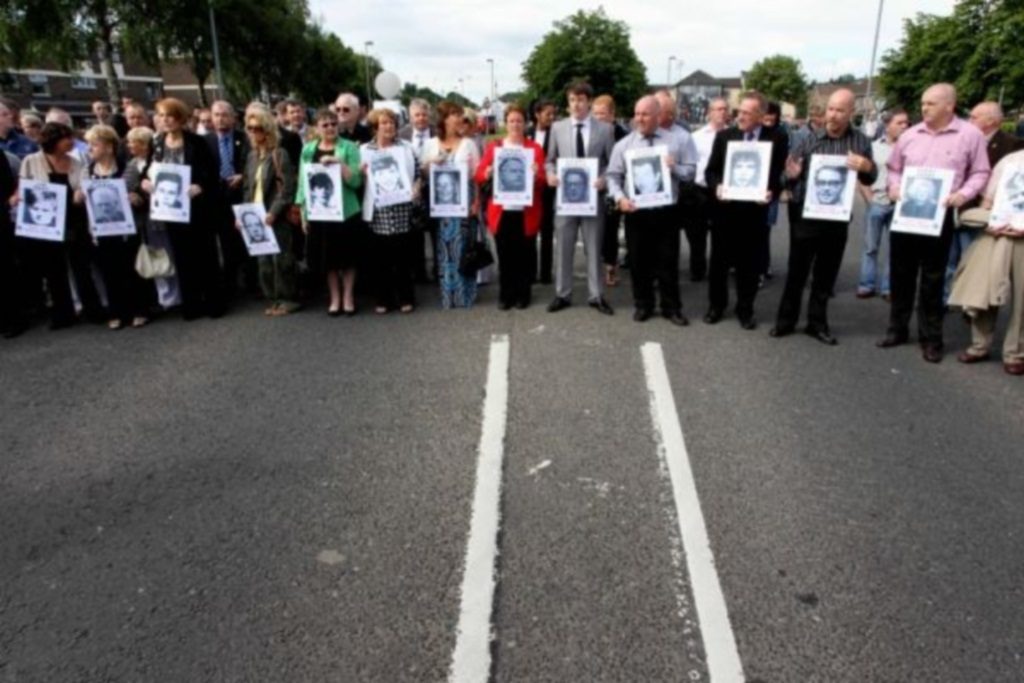 Αποζημιώσεις στις οικογένειες των θυμάτων της “Ματωμένης Κυριακής”