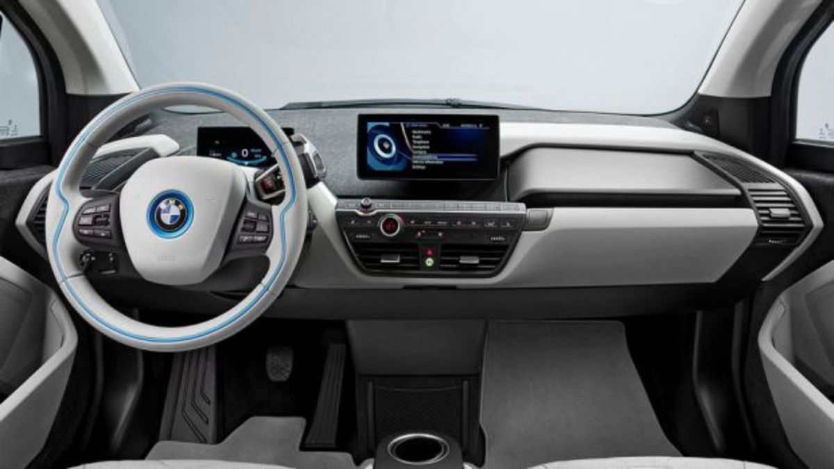 Βραβείο εσωτερικού σχεδιασμού για το BMW i3 και τη Mercedes-Benz
