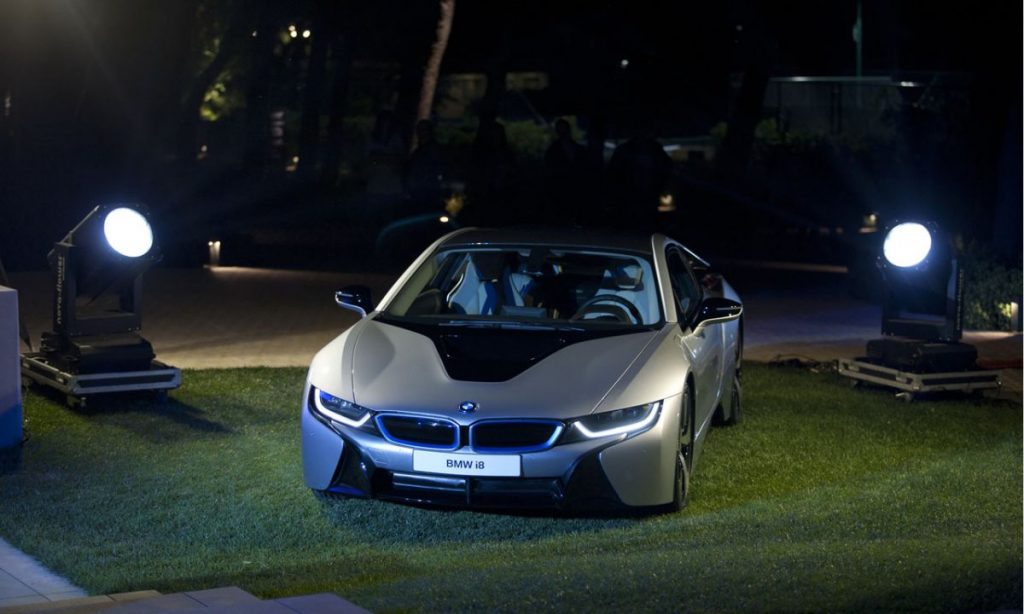 Παρουσιάστηκε και στην ελληνική αγορά το νέο BMW i8