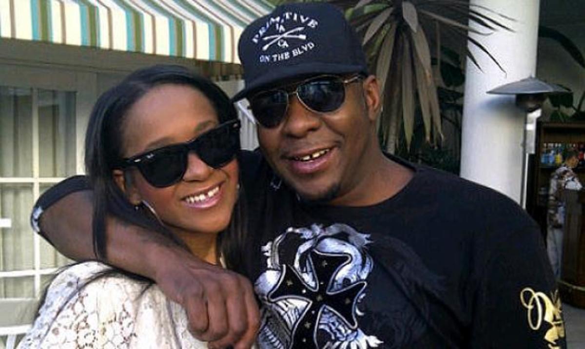 O σπαραγμός του πατέρα της Bobbi Kristina: Δεν θα  τραβήξω την πρίζα! Ο θεός θα σώσει το παιδί μου