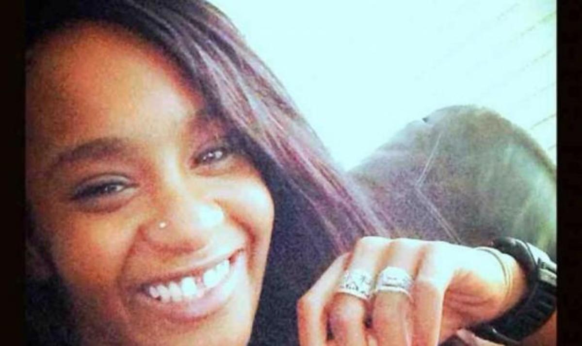 Bobbi Kristina Brown: Απέτυχε η προσπάθεια των γιατρών να τη βγάλουν από το τεχνητό κώμα