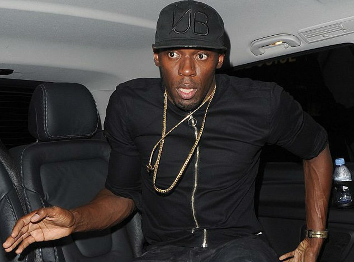 Μπολτ: Νέο “πάρτι” με έξι γυναίκες! [pics]