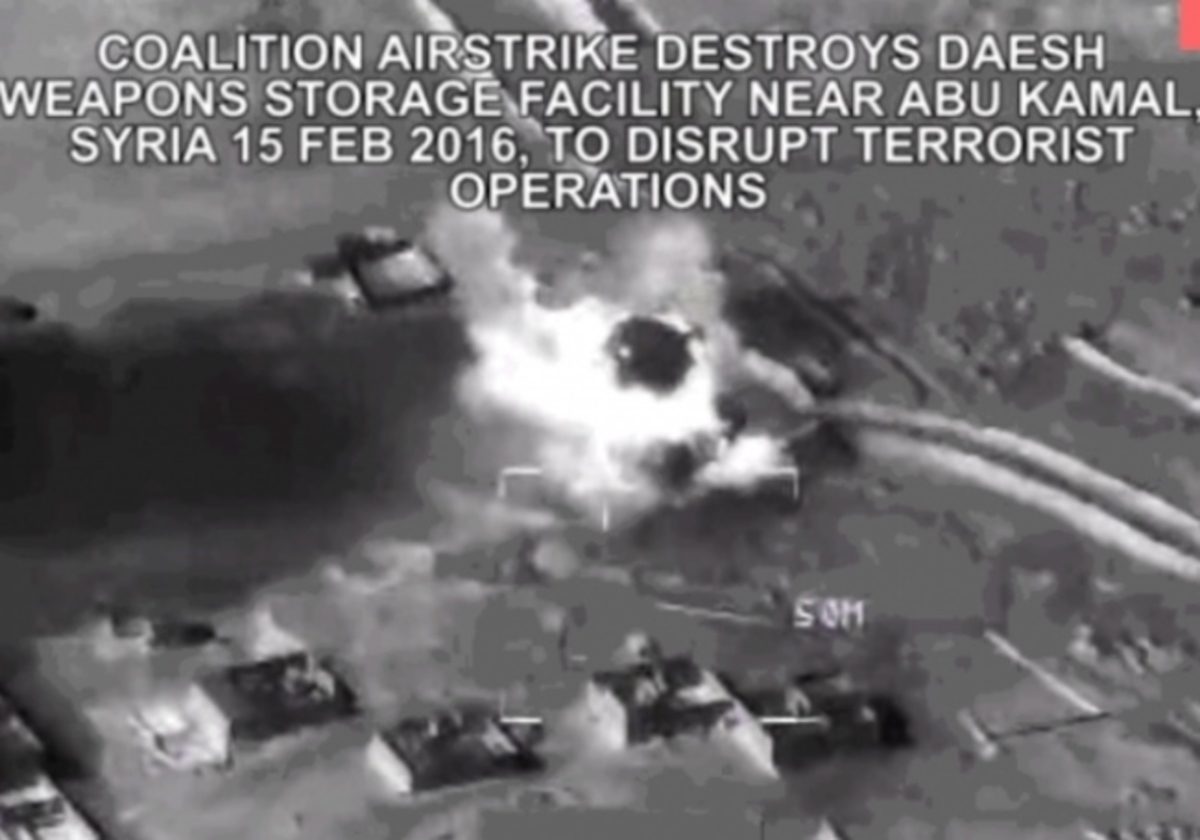 Οι ΗΠΑ βομβαρδίζουν αποθήκη όπλων των τζιχαντιστών – ΒΙΝΤΕΟ