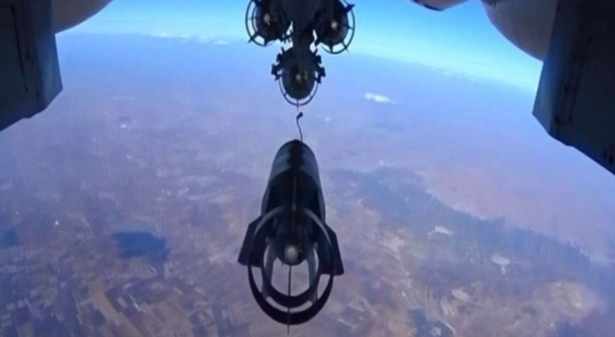 Η Ρωσία βομβαρδίζει τη Συρία – Δείτε πλάνα απο Go-Pro ρωσικού μαχητικού