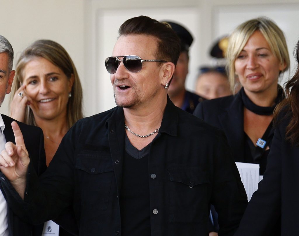 Η κόρη του Μπόνο των U2 πρωταγωνιστεί σε σειρά του Netflix (vid)