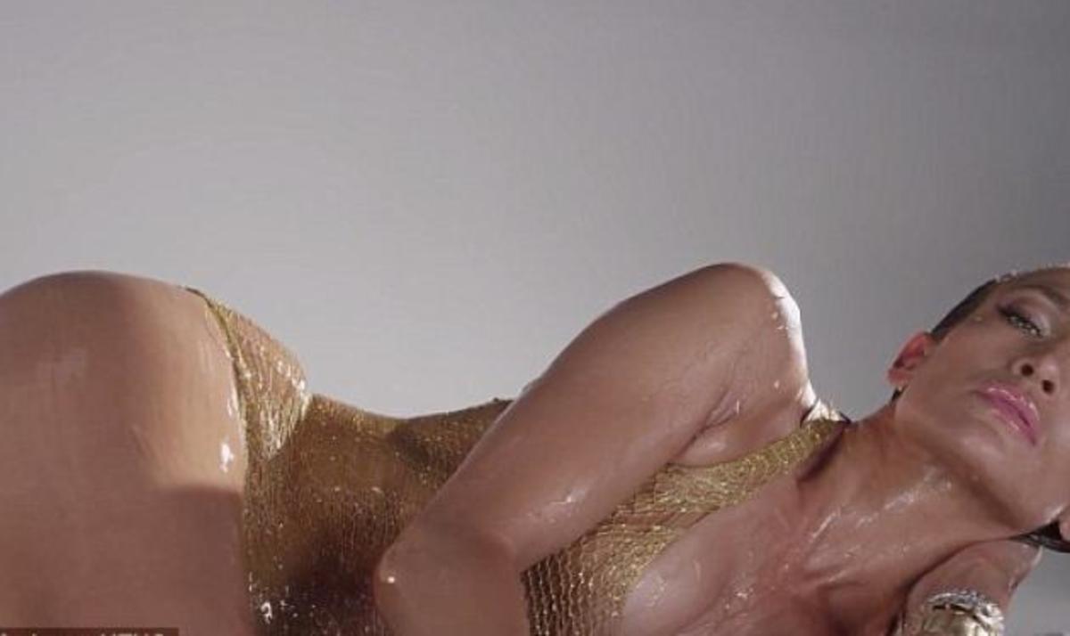 Jennifer Lopez: Προκαλεί και κόβει την ανάσα, στο νέο σέξι videoclip! Φωτογραφίες