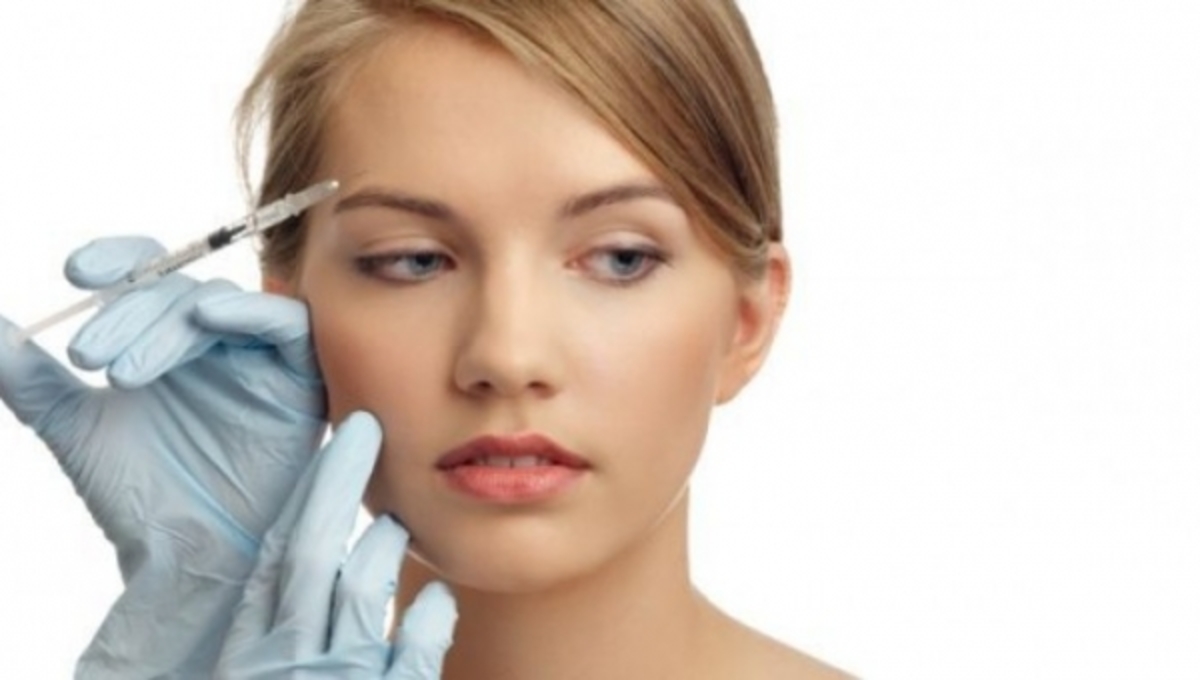 Μίνι botox: Γιατί κάνει θραύση η νέα μόδα;