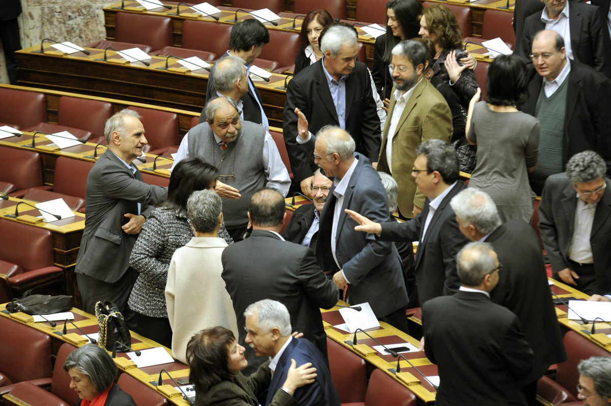 Πόσοι βουλευτές του ΣΥΡΙΖΑ αγνόησαν τον Α. Τσίπρα και πήραν βουλευτικό αυτοκίνητο