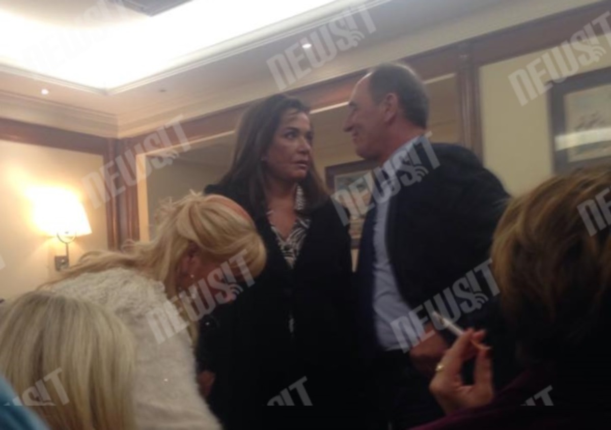 Τι συζητούσε ο υπουργός Οικονομίας με την Ντόρα Μπακογιάννη