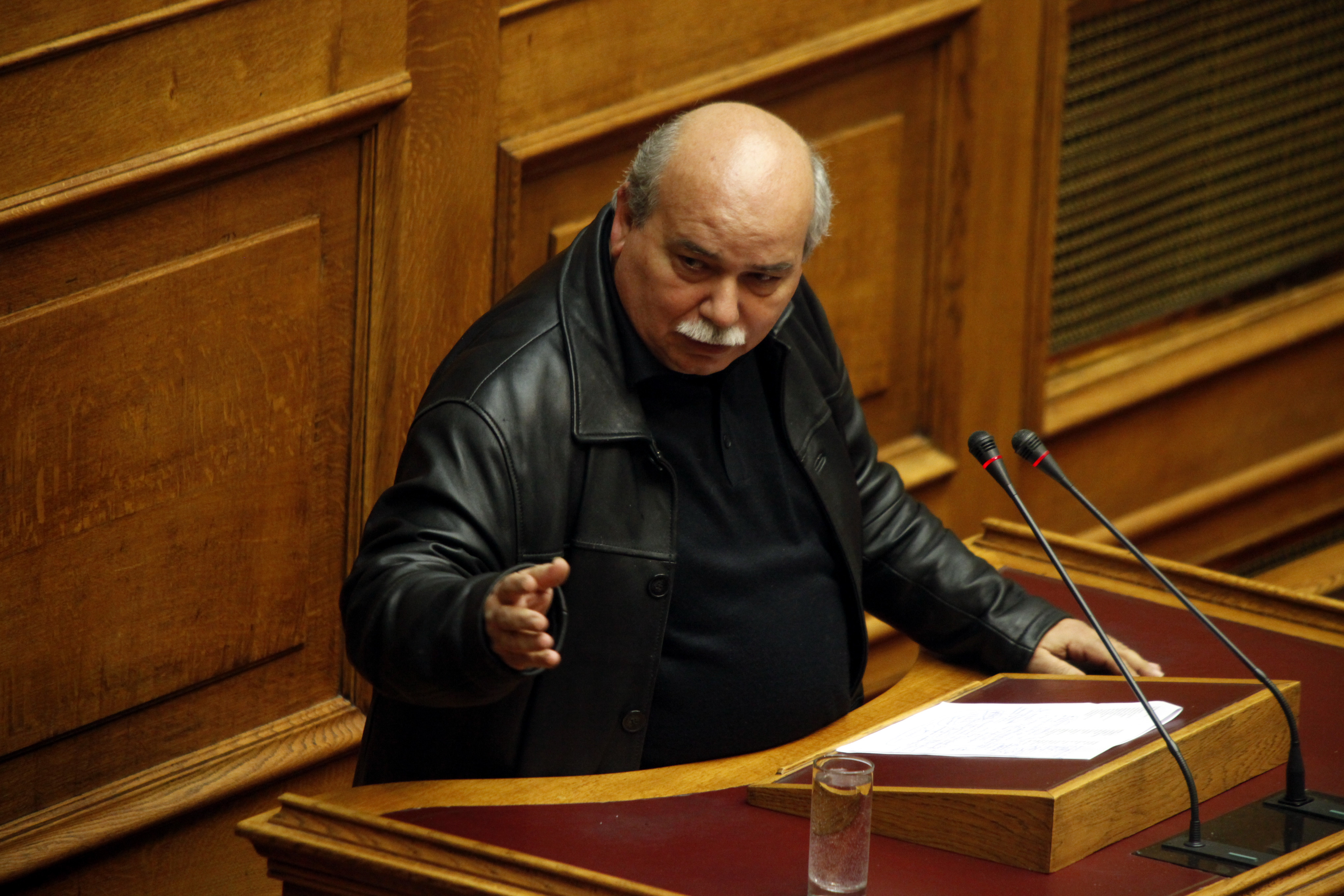 Η ΔΗΜΑΡ κατακρίνει τον Βούτση του ΣΥΡΙΖΑ για το “μπάτσοι”