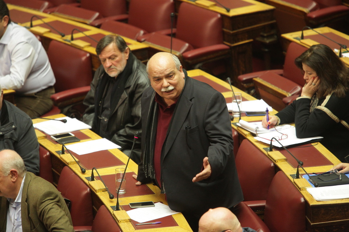H πρόταση του Νίκου Βούτση για τα μέλη του ΕΣΡ