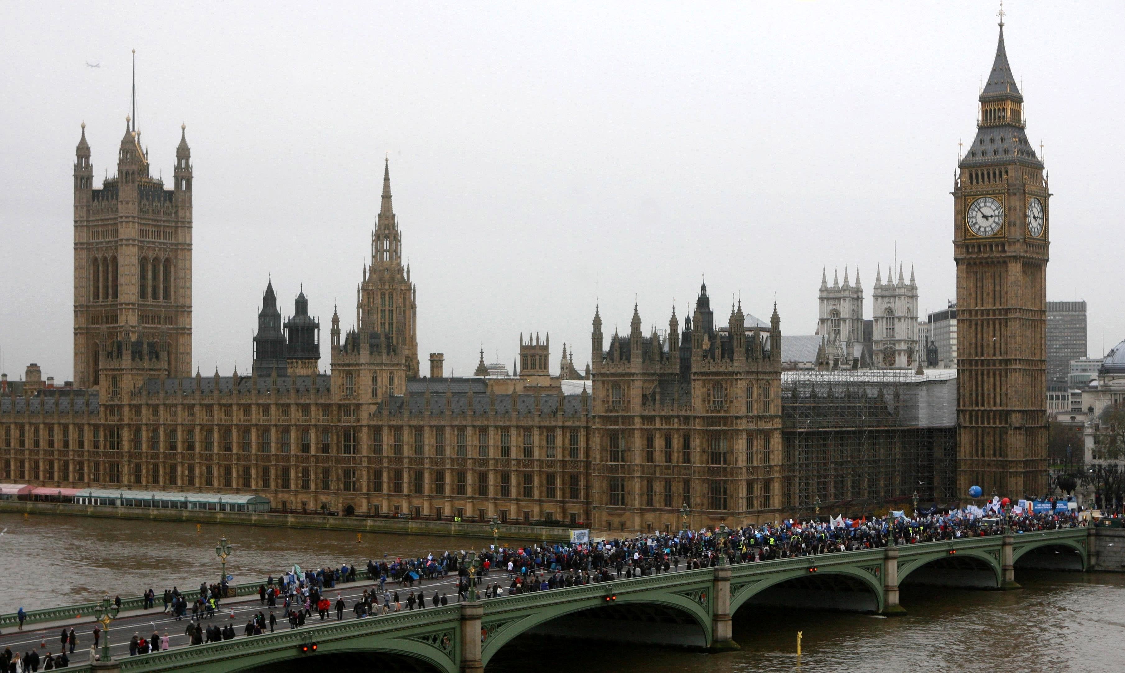 Η οικονομία στο επίκεντρο των βρετανικών εκλογών