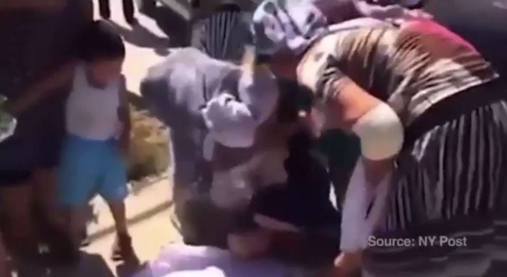 Video σοκ: Την απήγαγαν και την έσυραν στο γάμο της!