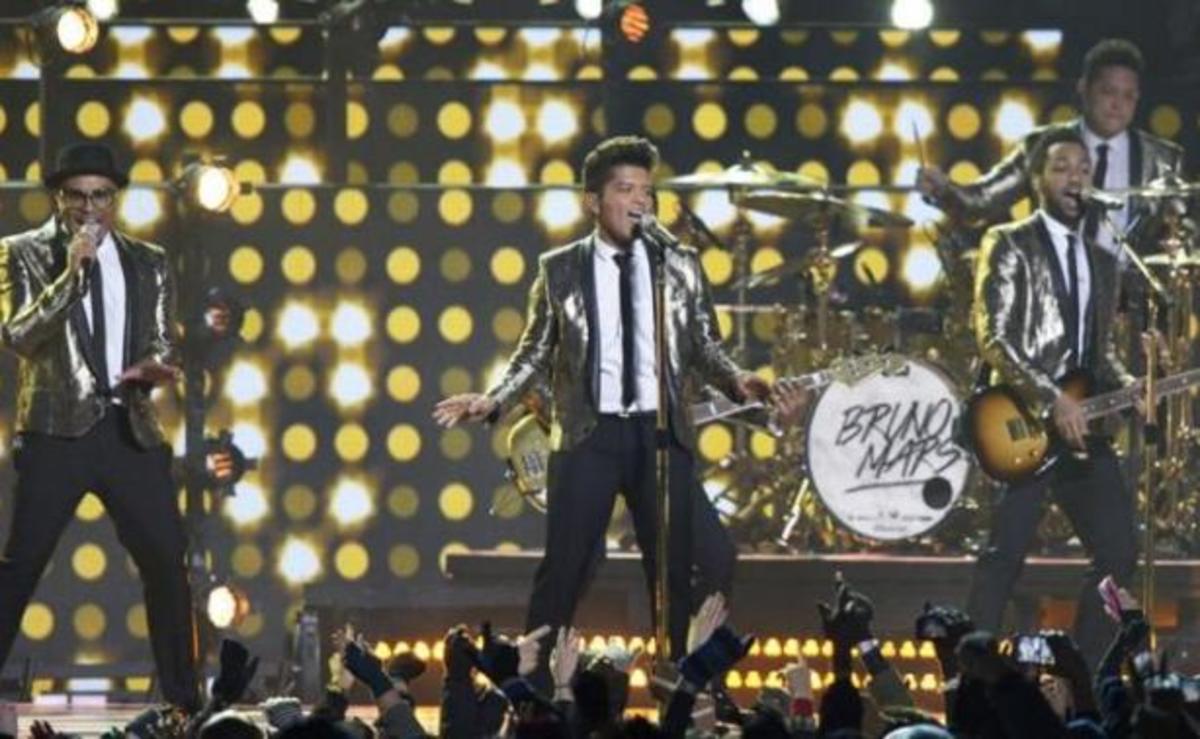 Μάγεψε το “Super Bowl” με Red Hot Chilli Peppers και Bruno Mars!