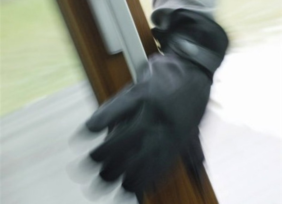 Είχαν ρημάξει σπίτια στο Αιγάλεω